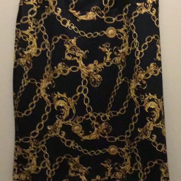 Skirt - Picture 2 of 7